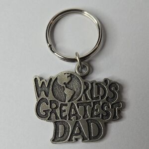 Camco World's Greatest‎ Dad Keychain Accessory, Silvertone Key Ring